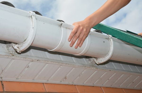 Cost of Gutter Reattachment in Saint Cloud